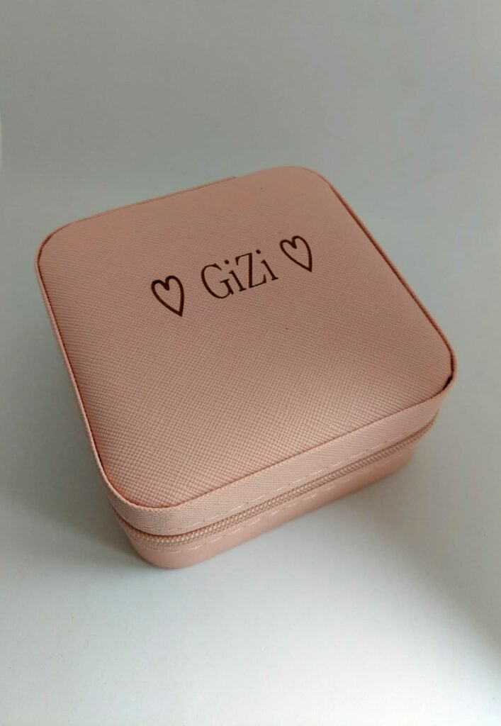 Dėžutė papuošalams "GiZi"