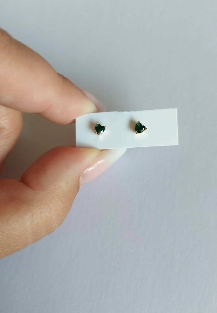 Mini, žalios širdelės. 3mm.